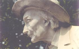 Statue de Jean-Henri Fabre