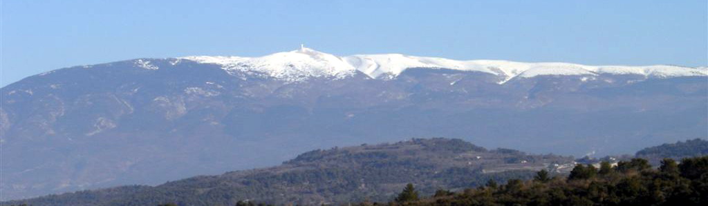 Le Mont Ventoux vu de Carpentras.